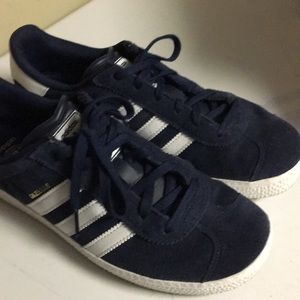 Adidas Gazelle Navy. Size 6 (women’s 8)